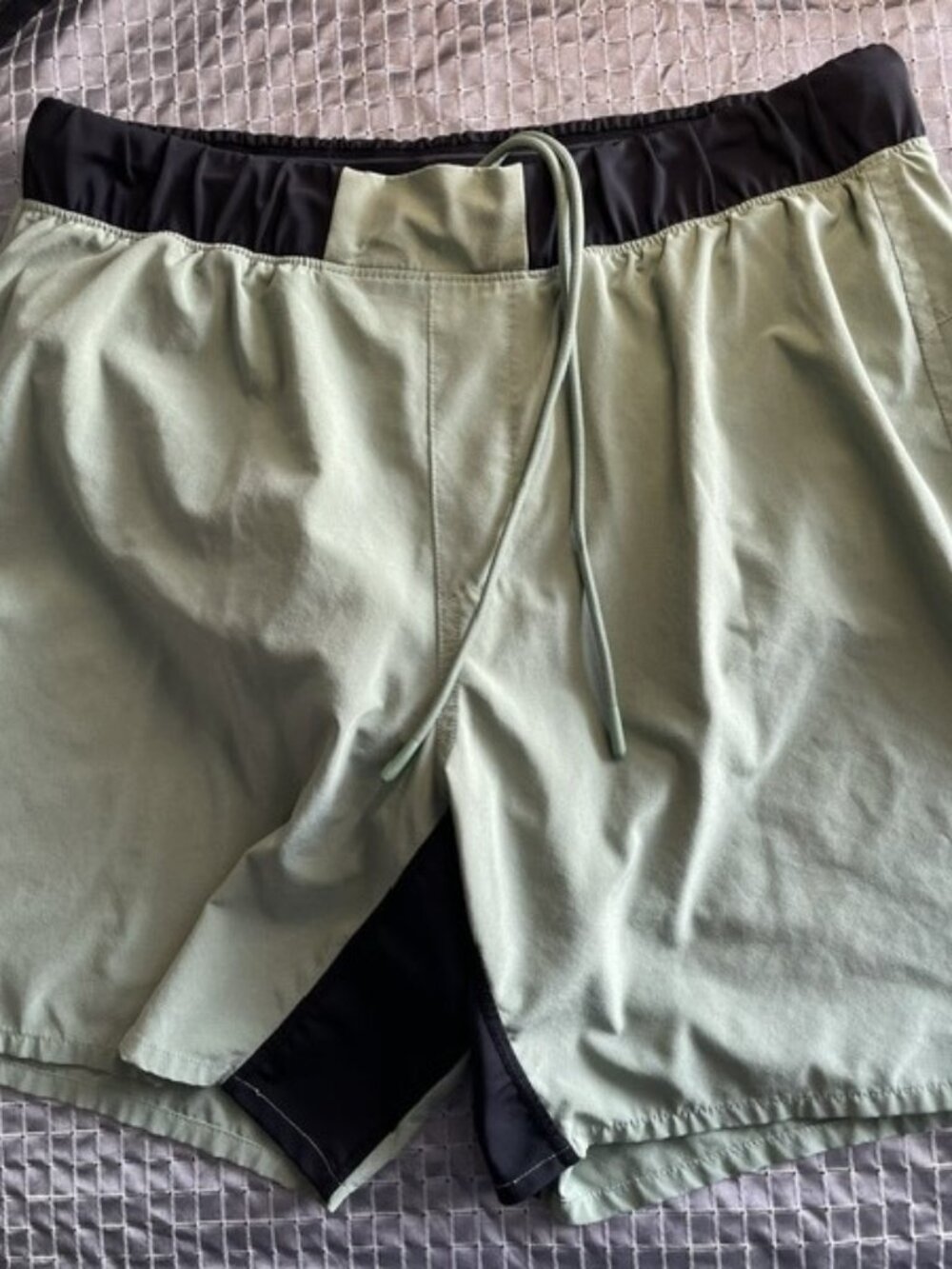 Ten Thousand gym shorts size M